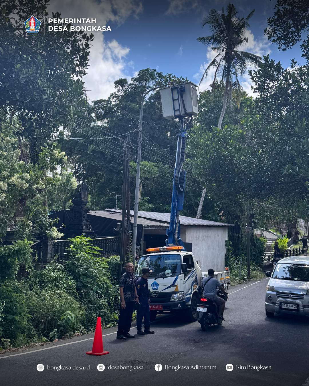 Peninjauan Langsung Terhadap Proses Pemasangan Lampu Penerangan Jalan (LPJ)